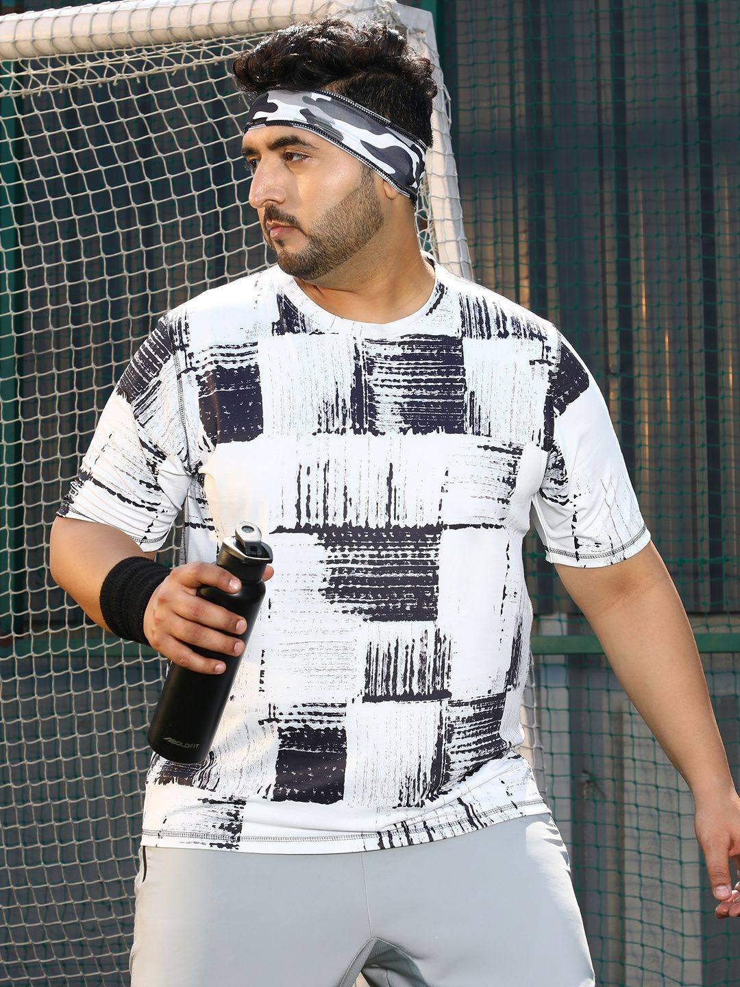 Instafab Plus Abstract Printed Round Neck Short Sleeves Regular Fit Sports T-Shirt