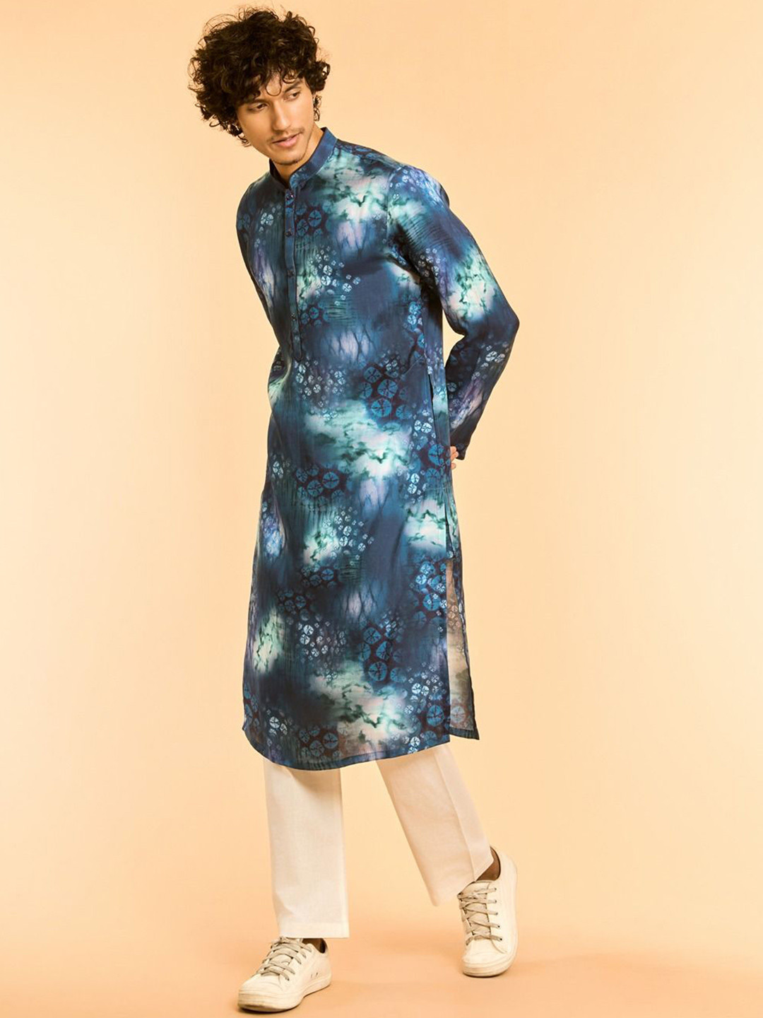 Diwas by Manyavar Tie & Dyed Mandarin Collar Straight Kurta