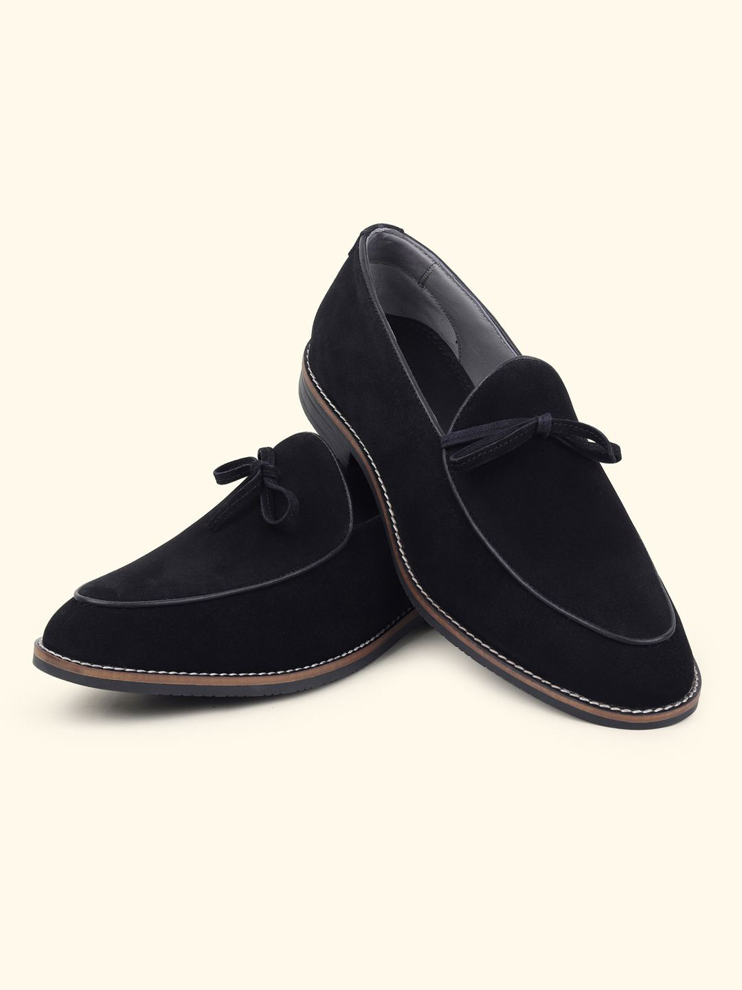 yoho Men Solid Round Toe Loafers with Bows