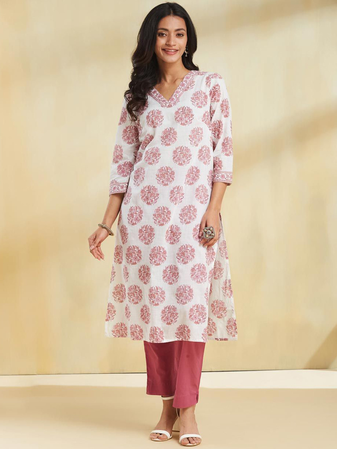 Fabindia Women Floral Printed Cotton Kurta with Trousers