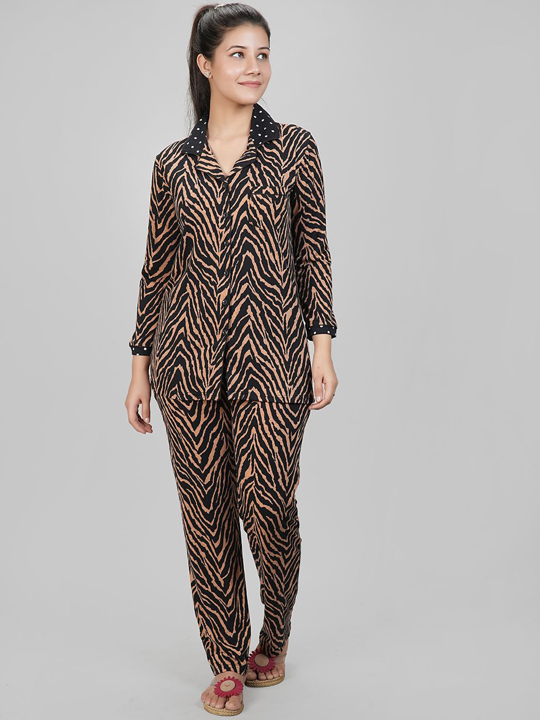 She N She Women Printed Pyjamas Shirt and Pyjamas Night suit