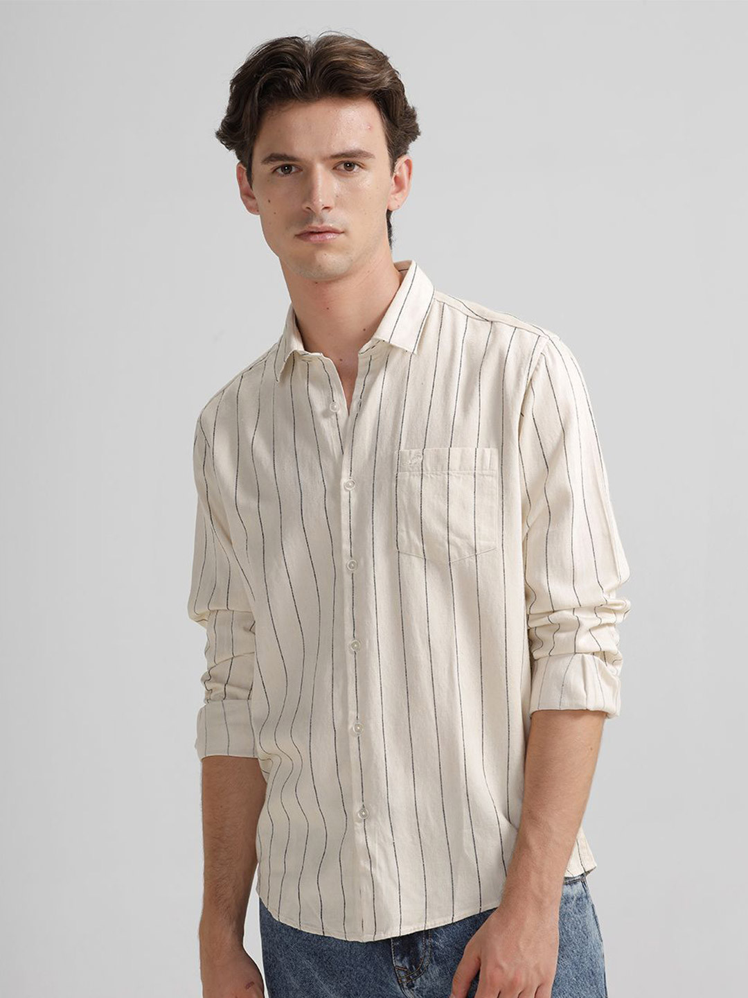 Crocodile Tactile Striped Spread Collar Regular Fit Casual Shirt