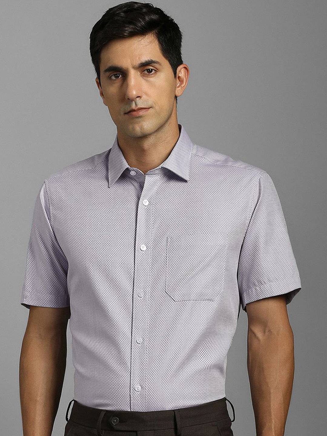 Louis Philippe Textured Spread Collar Short Sleeves Formal Cotton Shirt