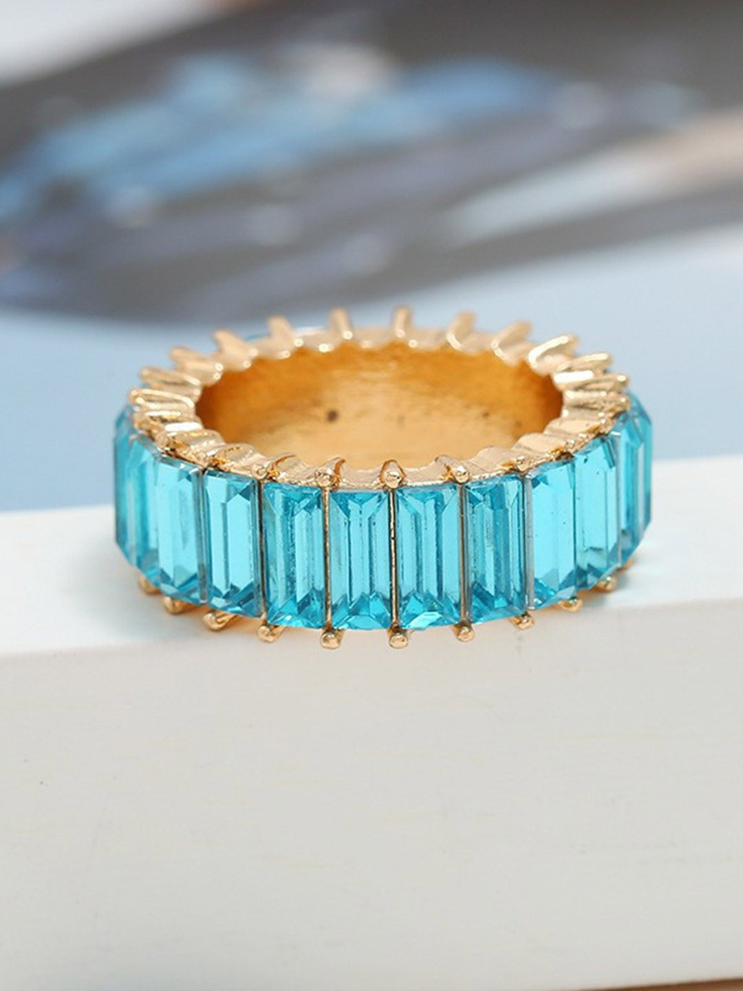 Arzonai Wild Square Zircon Metal Ring