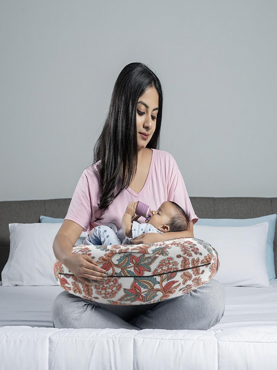 wakefit Women 5-in-1 White Fibre Filled Cotton Baby Nursing Pillow