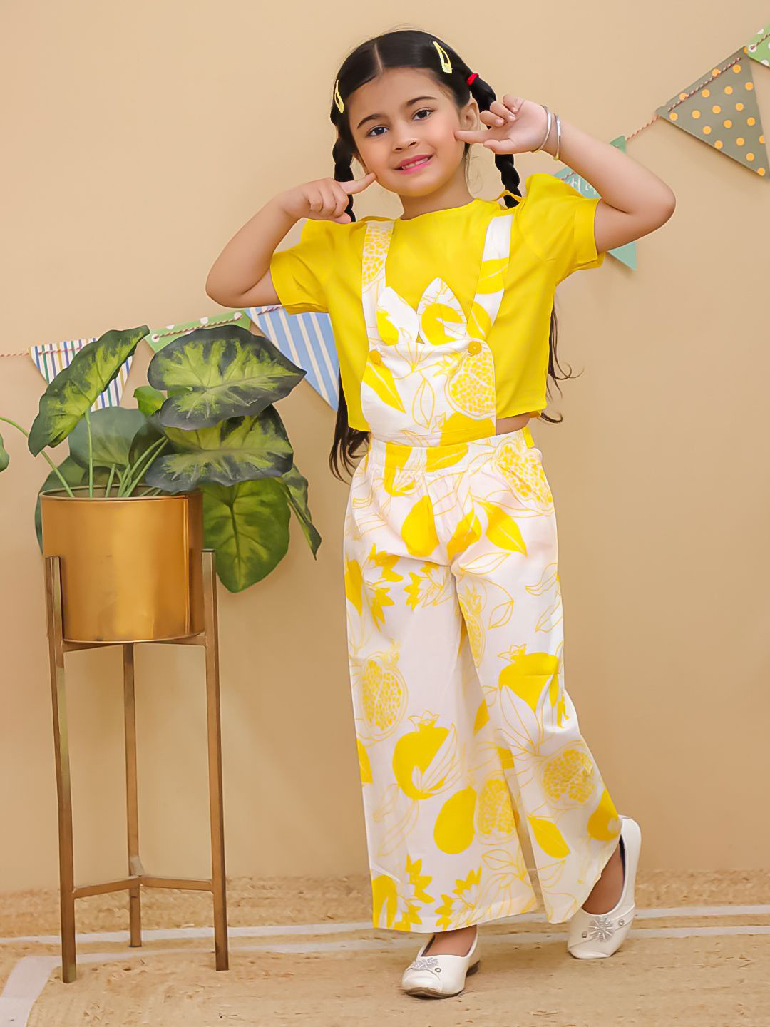 Aj DEZInES Printed Cotton Dungarees With T-Shirt