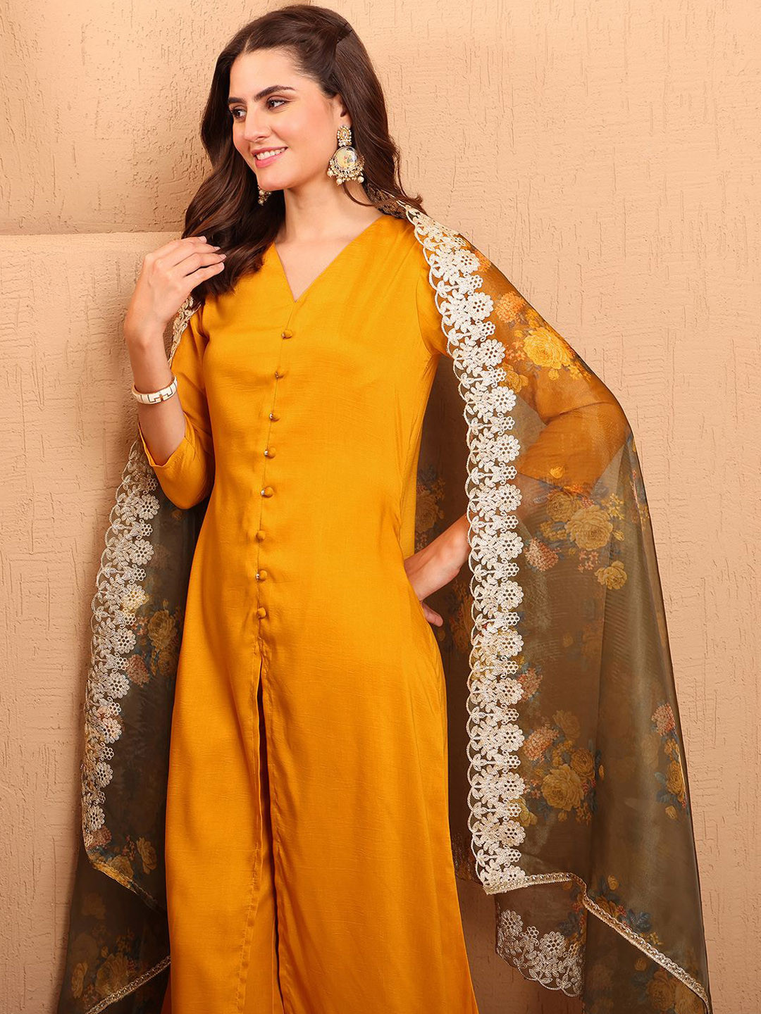 Sangria Women Solid Hight Front Slit A-Line Kurta Palazzo with Organza Dupatta Set