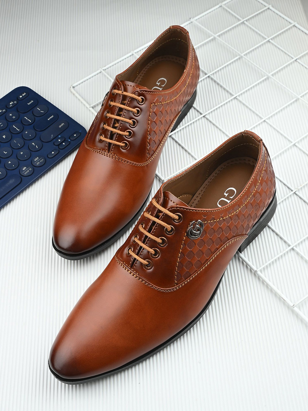 Butello Men TPR Comfort Insole Lace-Ups Textured Oxfords Smart Casual Shoes