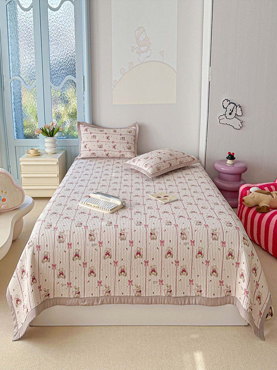 JC HOME Beige & Pink Cartoon Character 162 TC Double Queen Bed Cover & 2 Pillow Covers