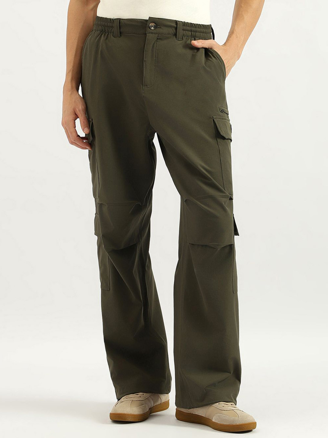 United Colors of Benetton Men Anti-Fit Mid-Rise Cargo Track Pant