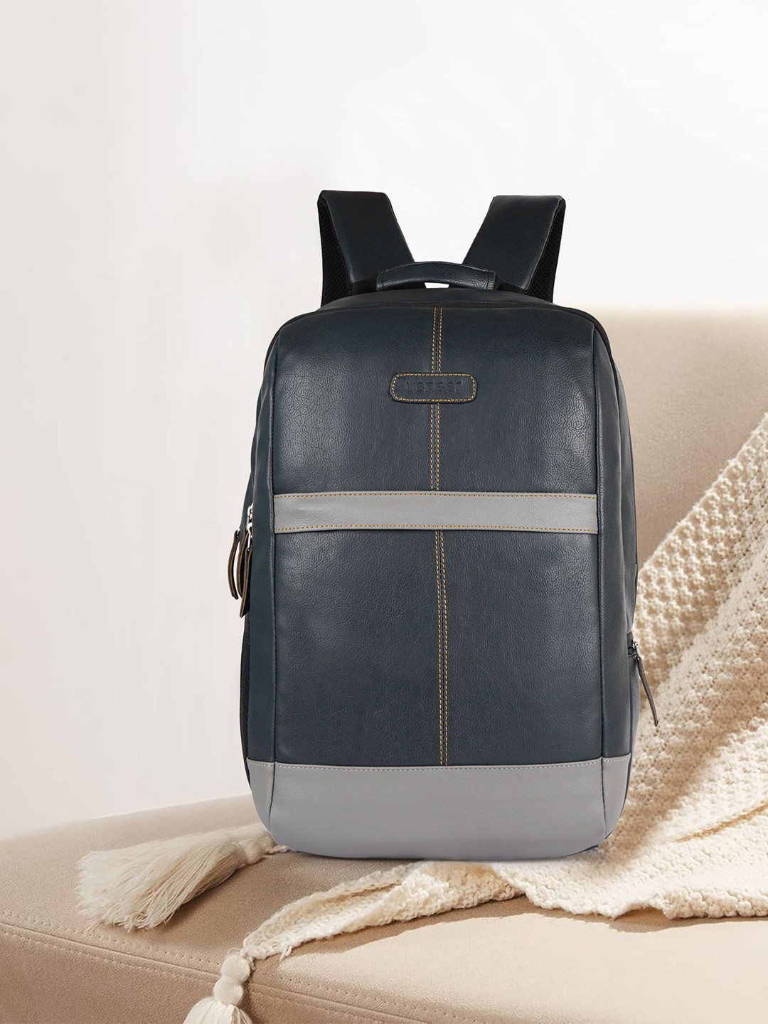 Veneer Unisex Colourblocked Laptop Backpack