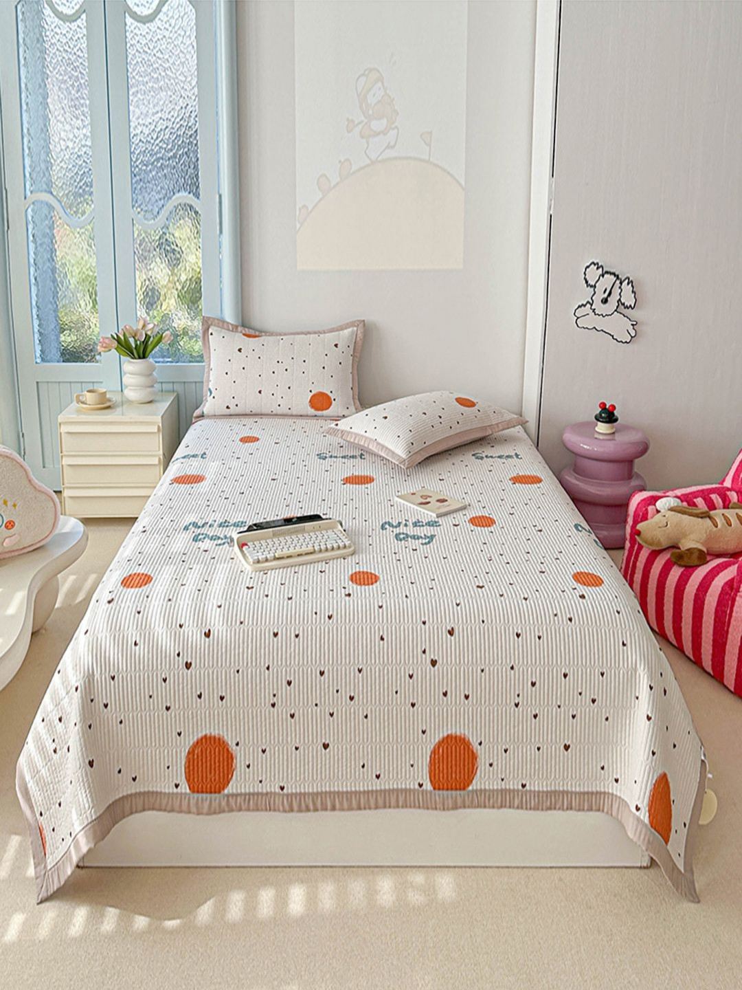 JC HOME White & Red Printed Double Bed Queen Cover With Pillow Covers