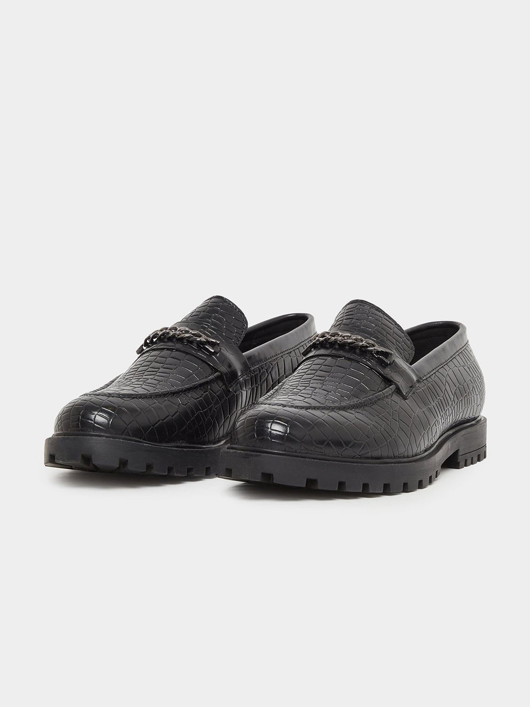 Styli Men Textured Formal Chunky Loafers