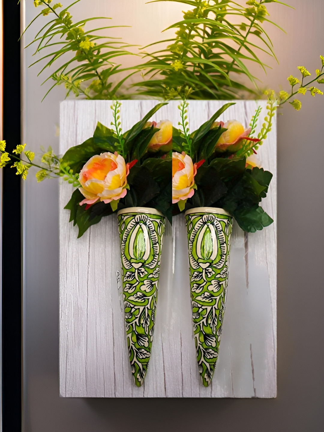 Kraftlik Handicraft Green Ceramic Vases