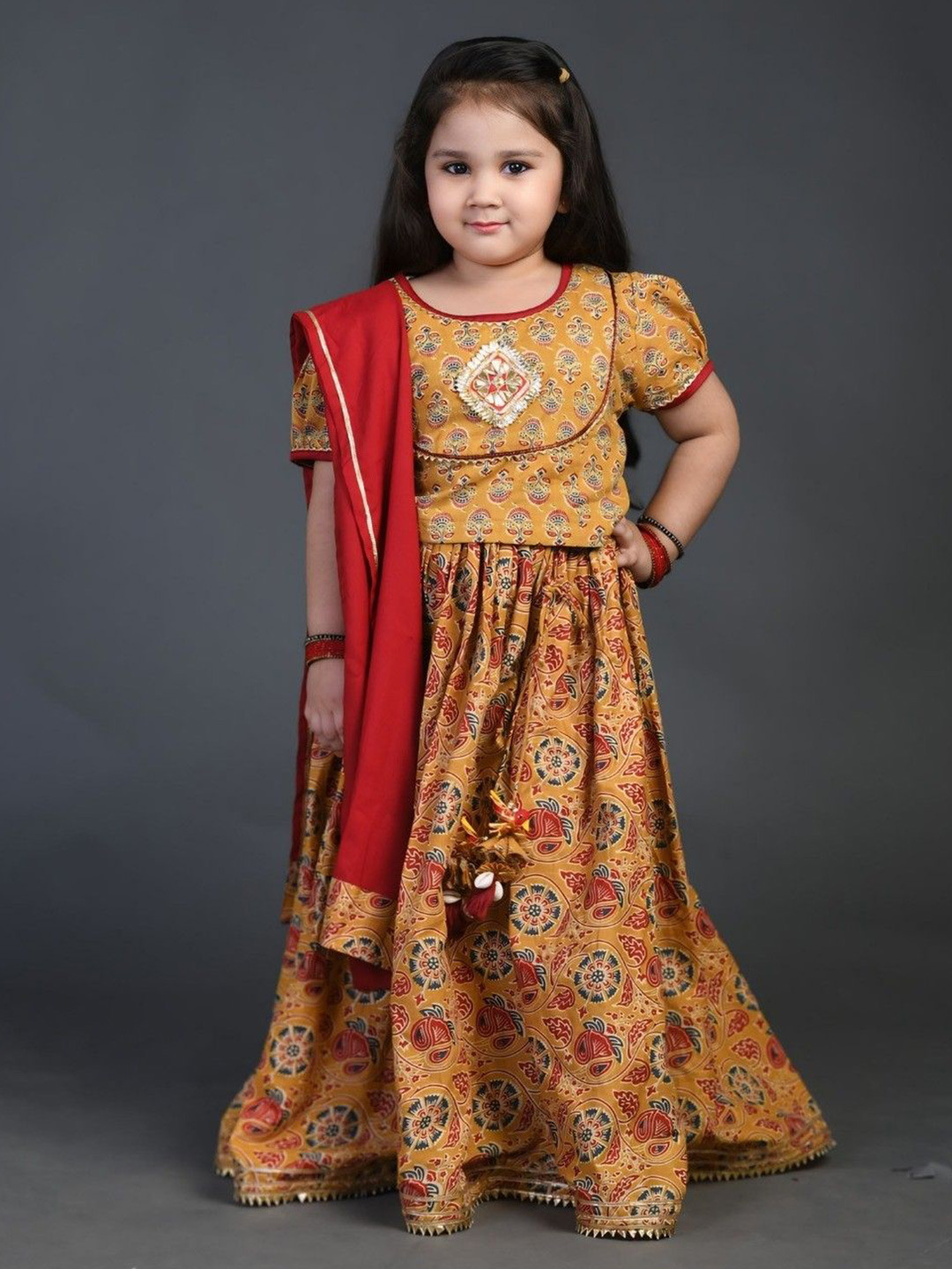 Chanda Mama Girls Embellished Ready to Wear Lehenga & Blouse With Dupatta