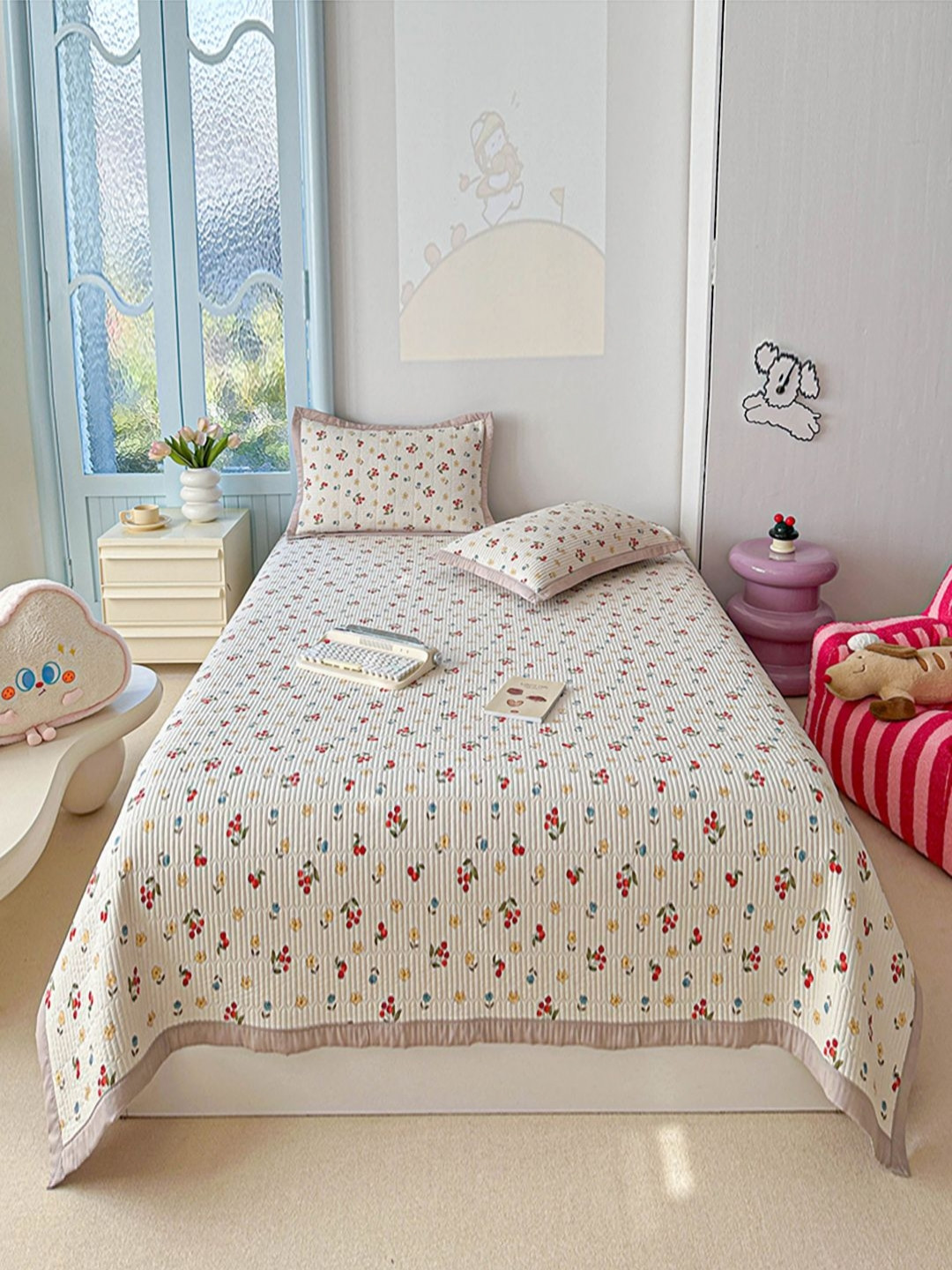 JC HOME Red & White Printed 162 TC Double Superking Bed Covers