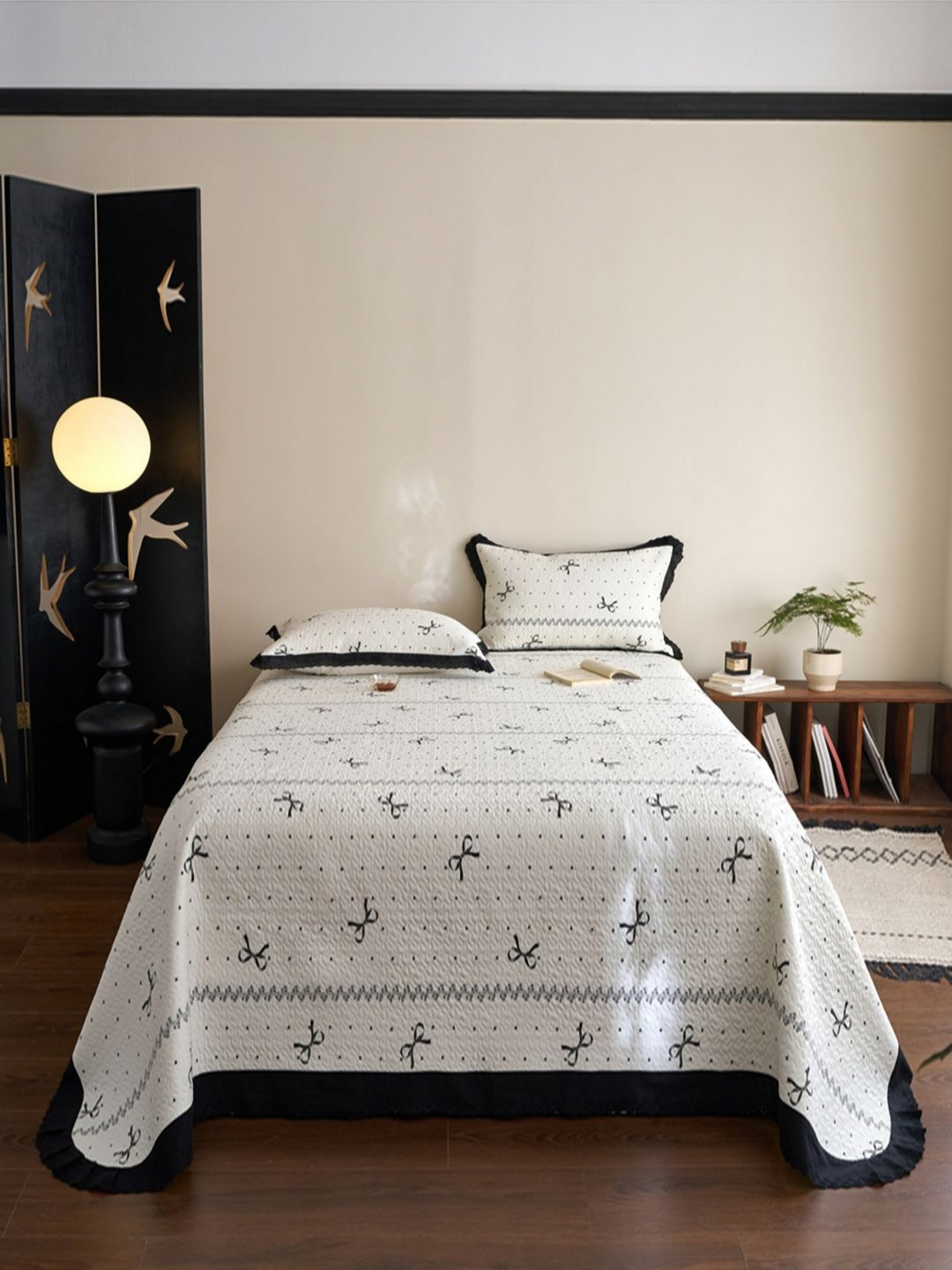 JC HOME White & Black Bow Printed 162 TC Double Superking Bed Cover Set 2.30 m x 2.50 m