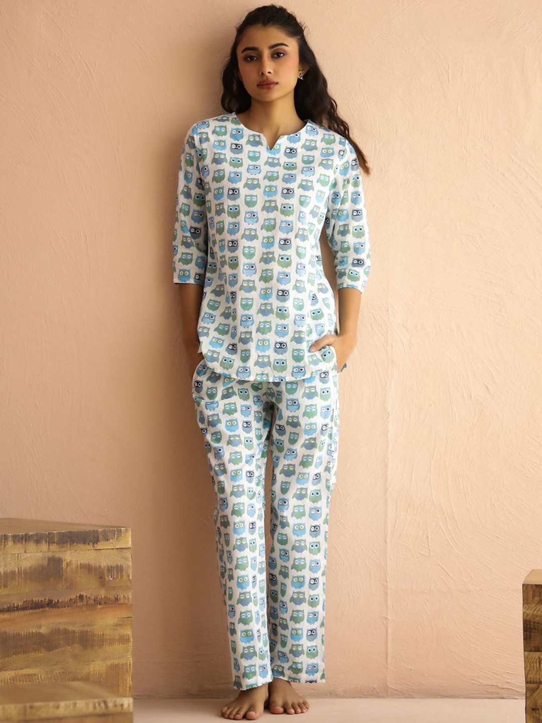 SANSKRUTIHOMES Women White Round Neck Pure Cotton Printed Animal Night Suit