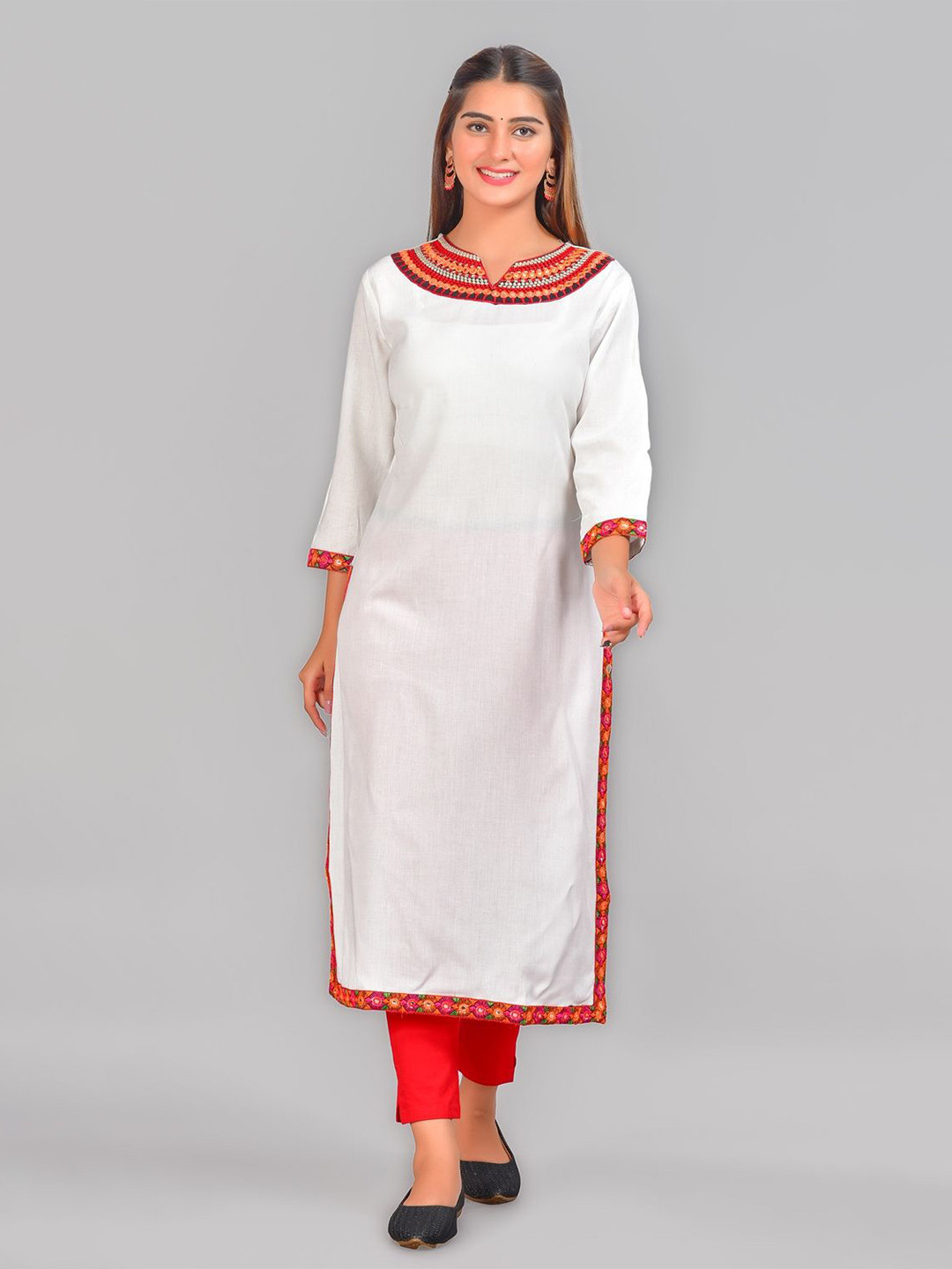 CANVIR Geometric Embroidered Thread Work Round Neck Straight Kurta