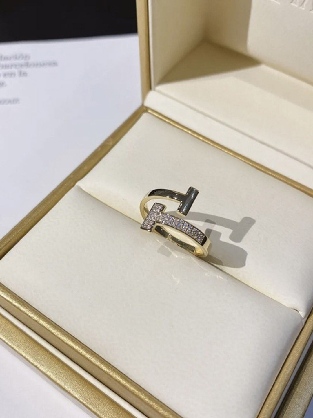 Arzonai Micro-Inlaid Zircon T-shaped Open Ring