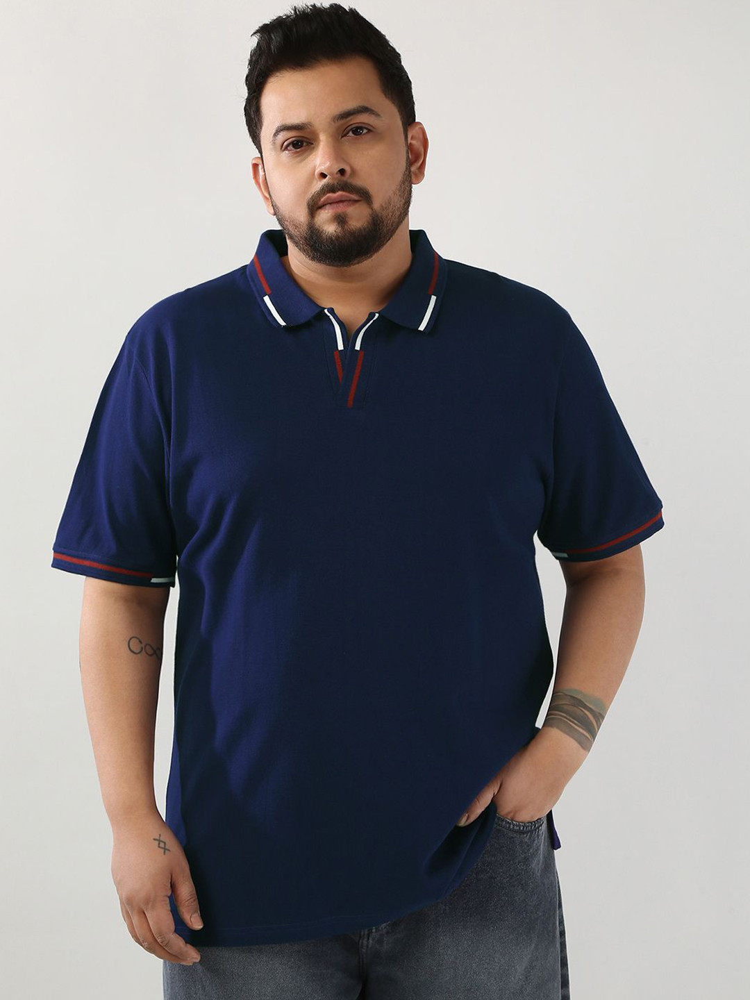 Urbano Plus Men's Navy Solid Regular Fit Half Sleeve Cotton Polo Collar T-Shirt
