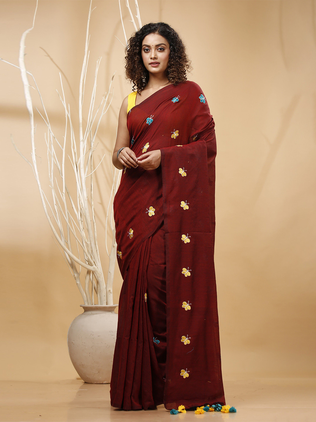 SLAGHA Butterfly Embroidered Taant Saree