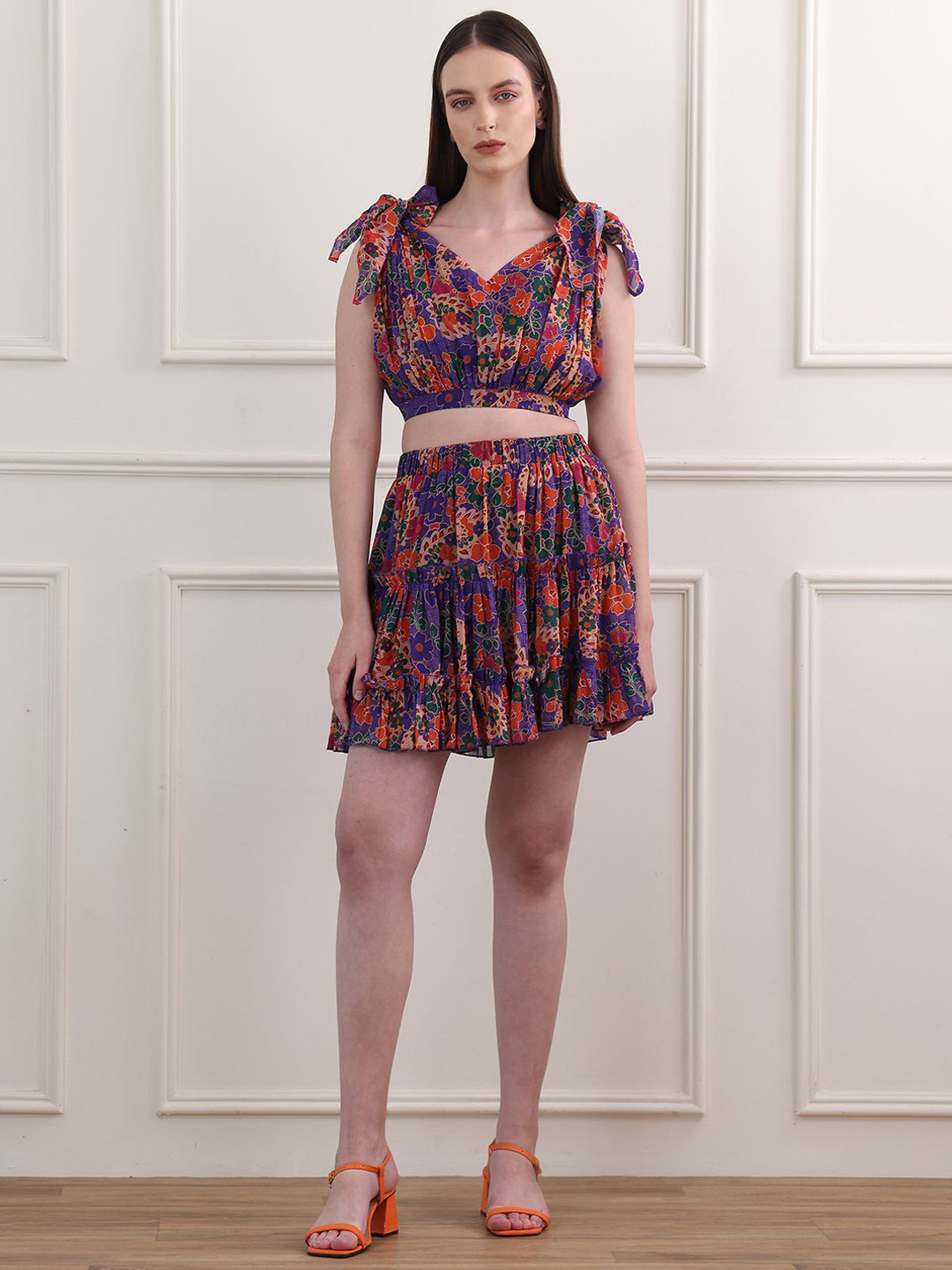 MILOST Women Printed Crop Top With Mini Skirt Co-Ords