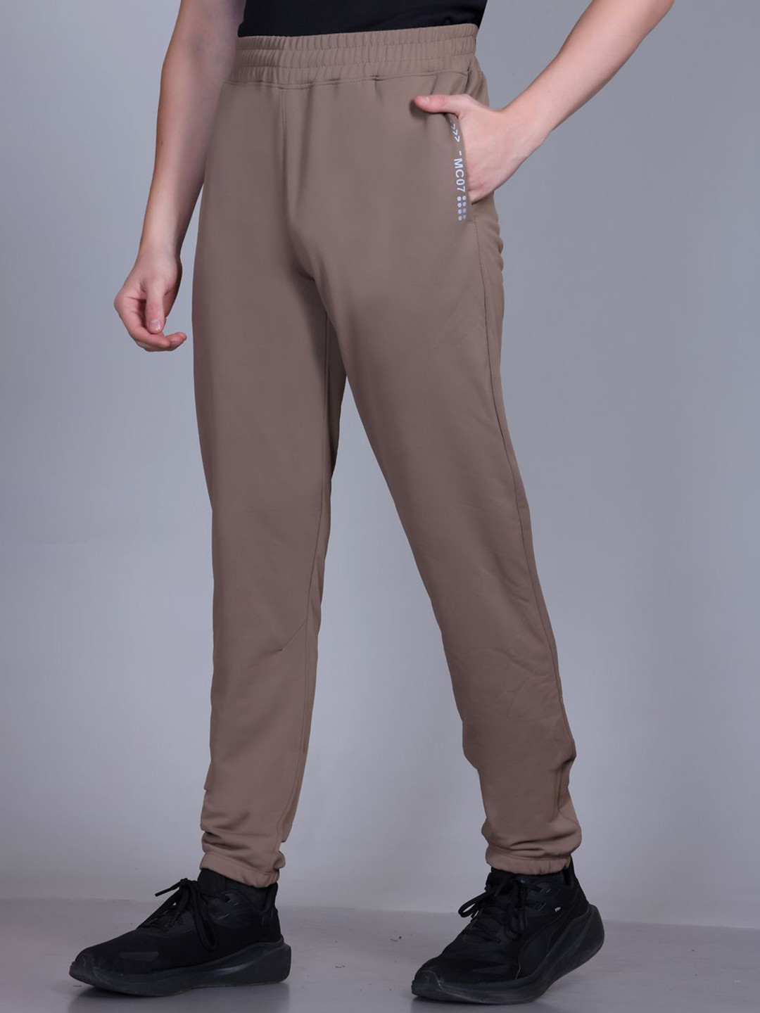MOUNTAIN COLOURS Men Low-Rise Relaxed Fit Joggers