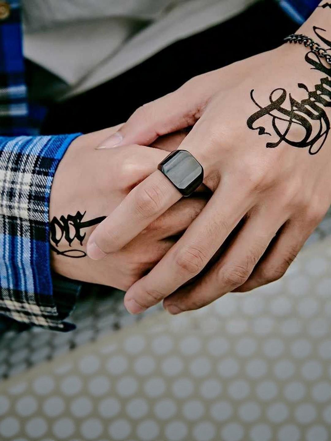 Arzonai Unisex Black Chunky Square Metal Ring