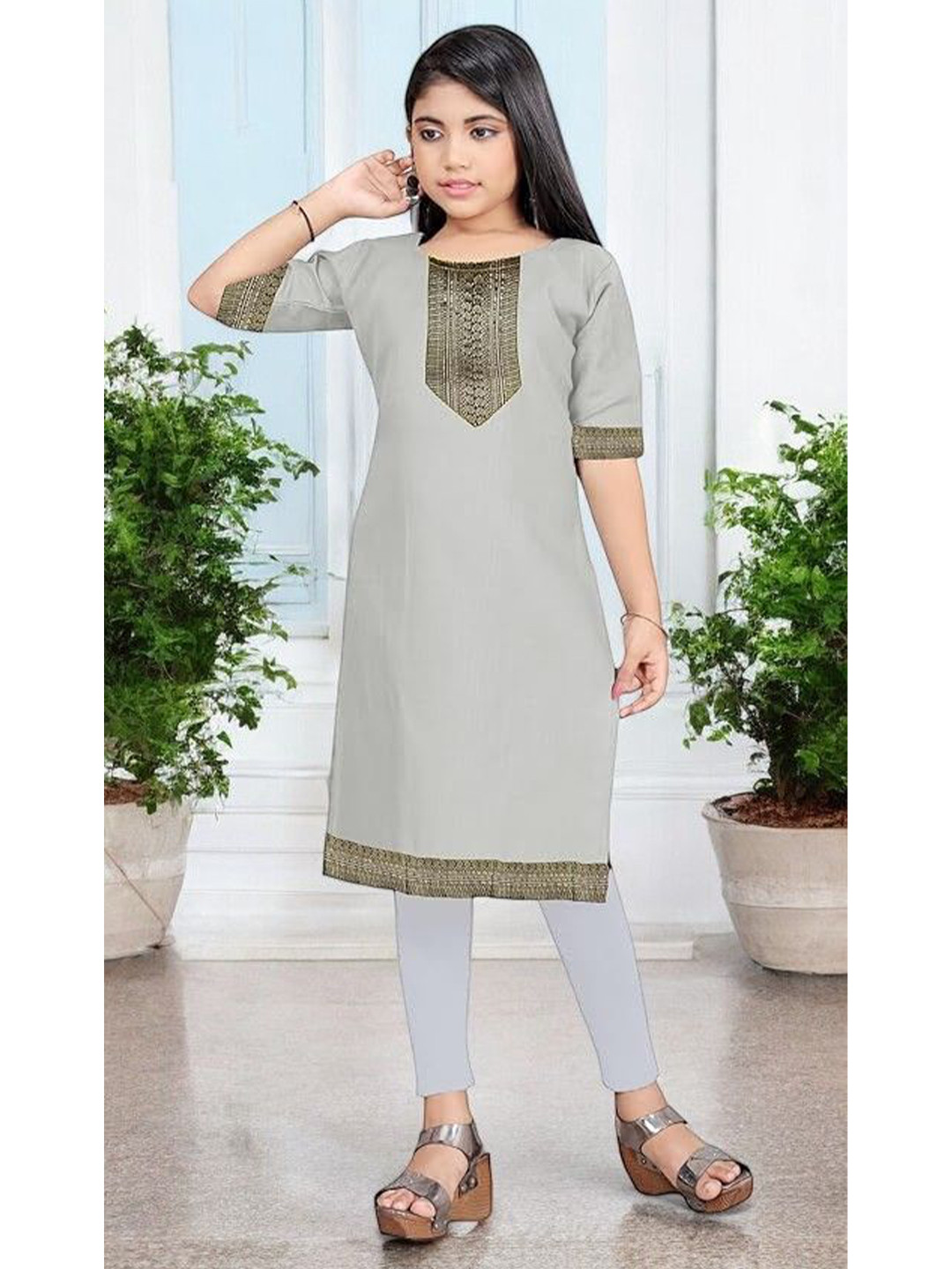 SPECKLESS Kids-Girls Yoke Design Round Neck Kurta