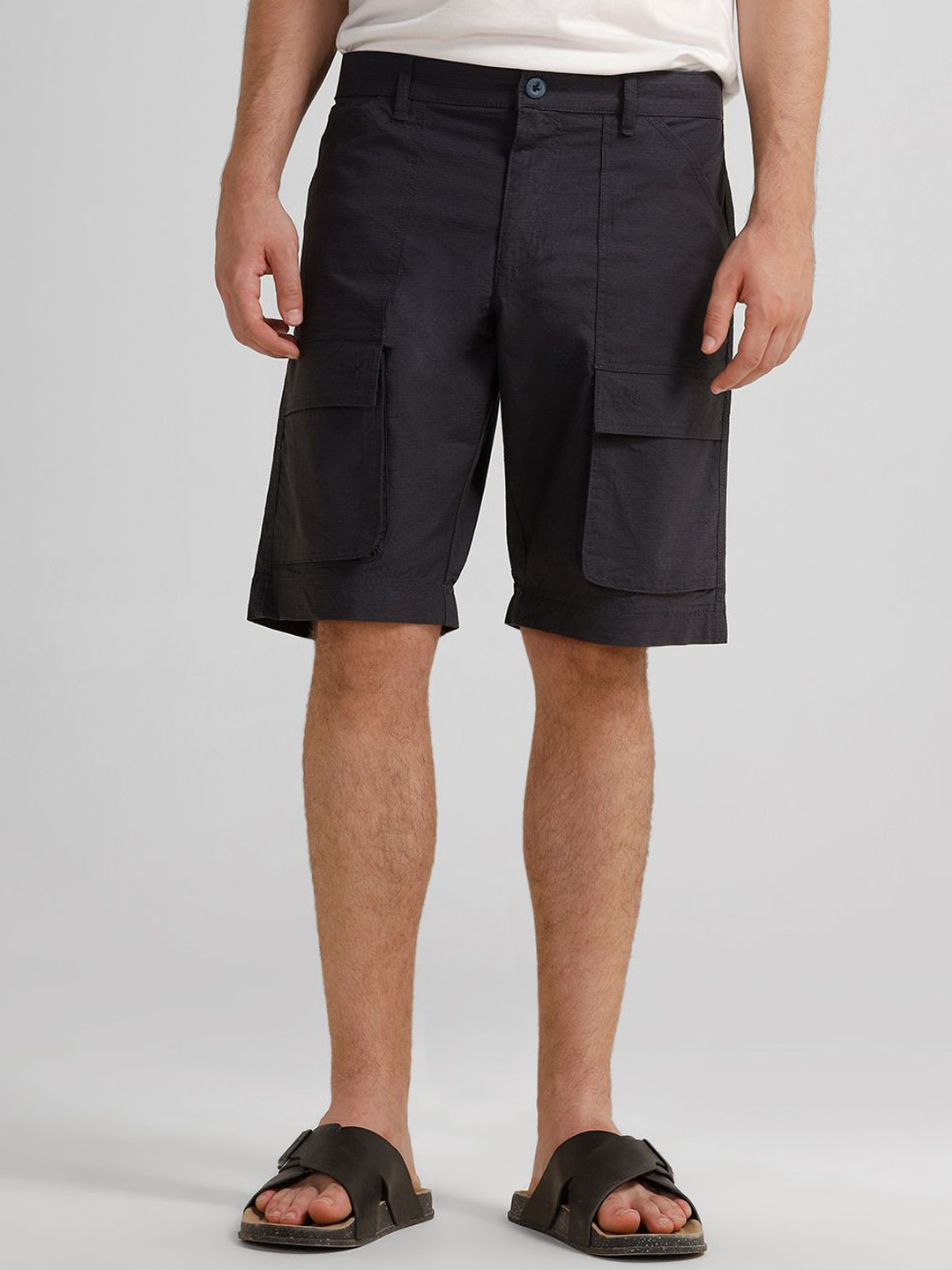Crocodile Men Regular Fit Mid-Rise Ripstop Utility  Cargo Shorts
