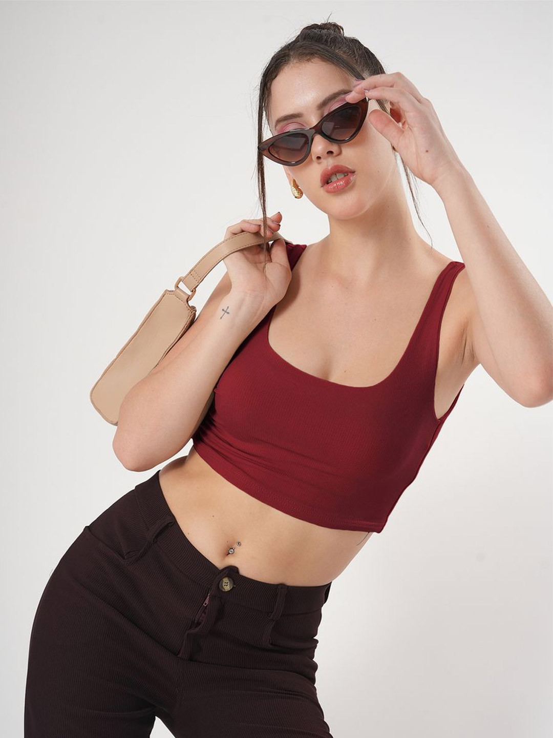 clobug Women Solid Square Neck Sleeveless Fitted Crop Top