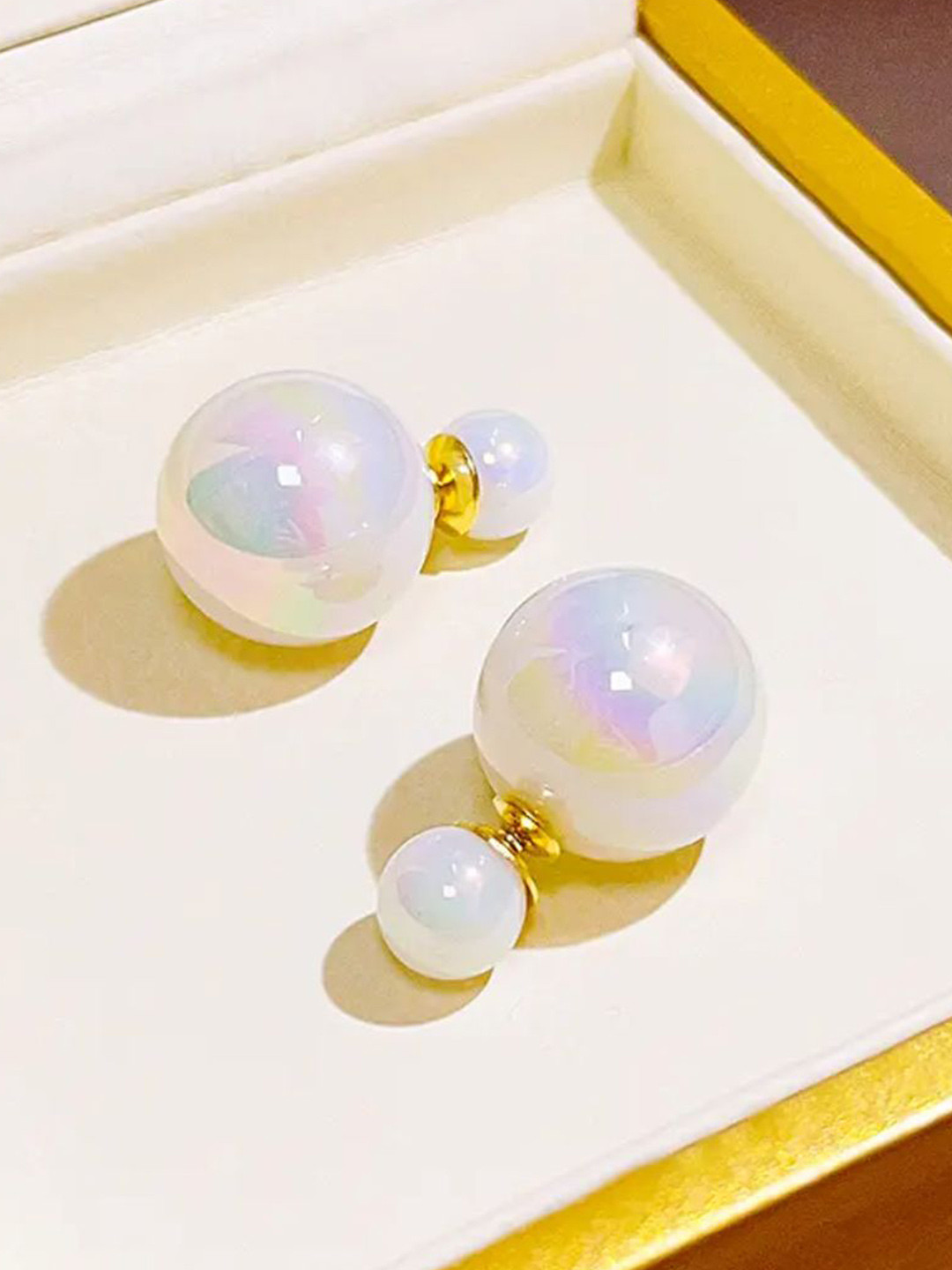Estailo fashion Gold-Plated Perky Pearls Circular Studs