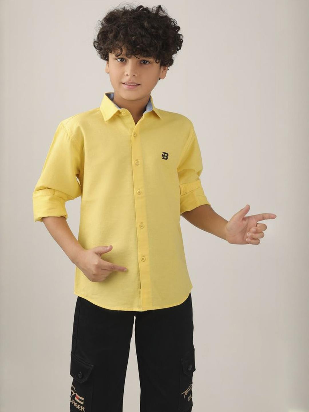 Bearsoul Boys Solid Spread Collar Cotton Casual Shirt