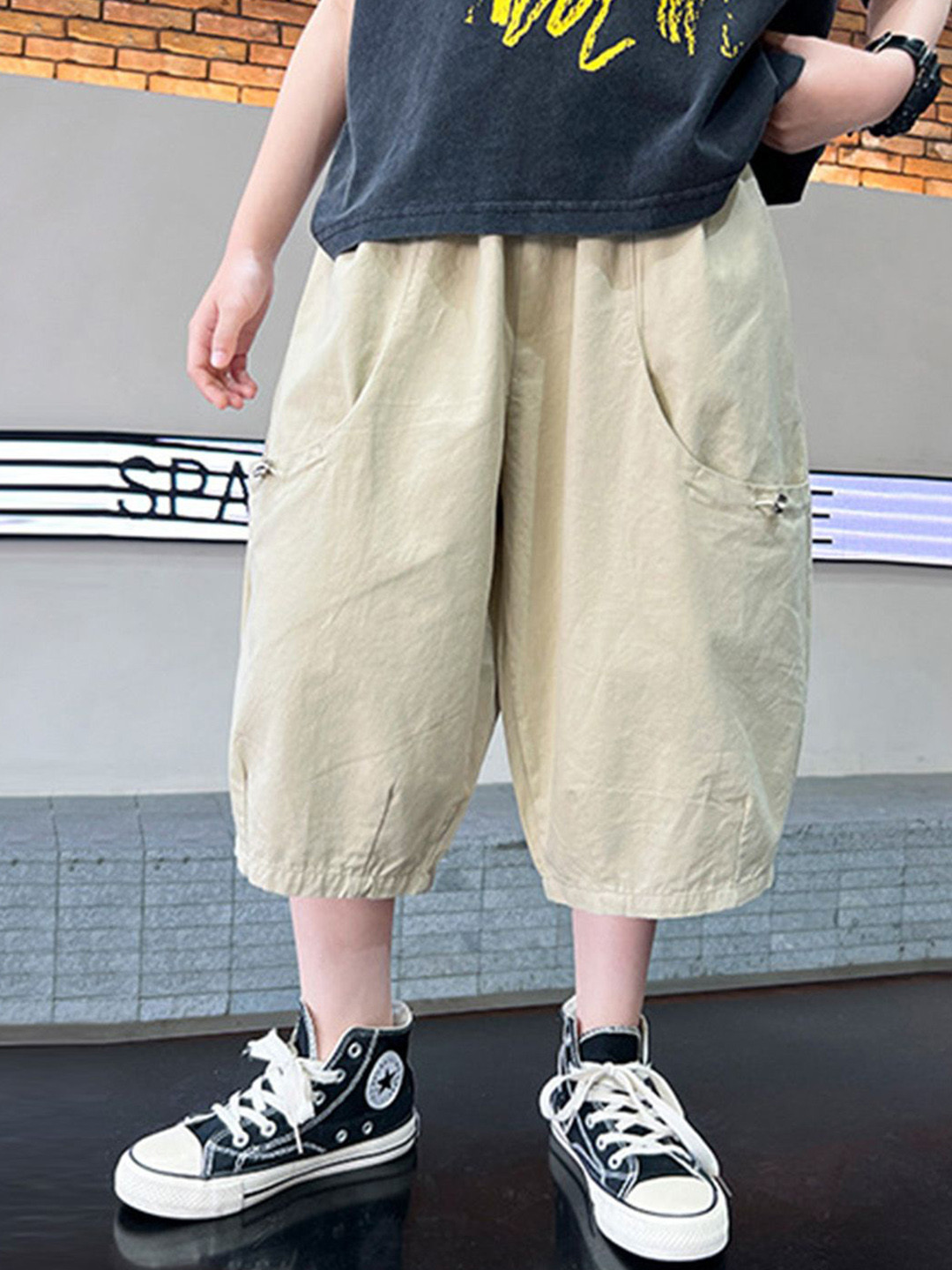 INCLUD Boys Solid Mid-Rise Loose Fit Bermuda with Cross Pockets