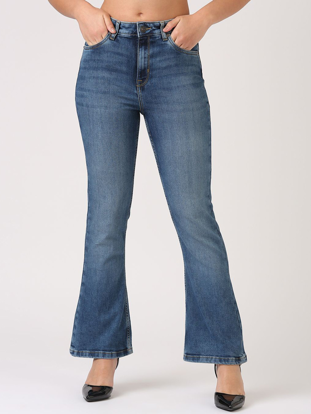 Jolene.club Women Bootcut High-Rise Light Fade Stretchable Jeans