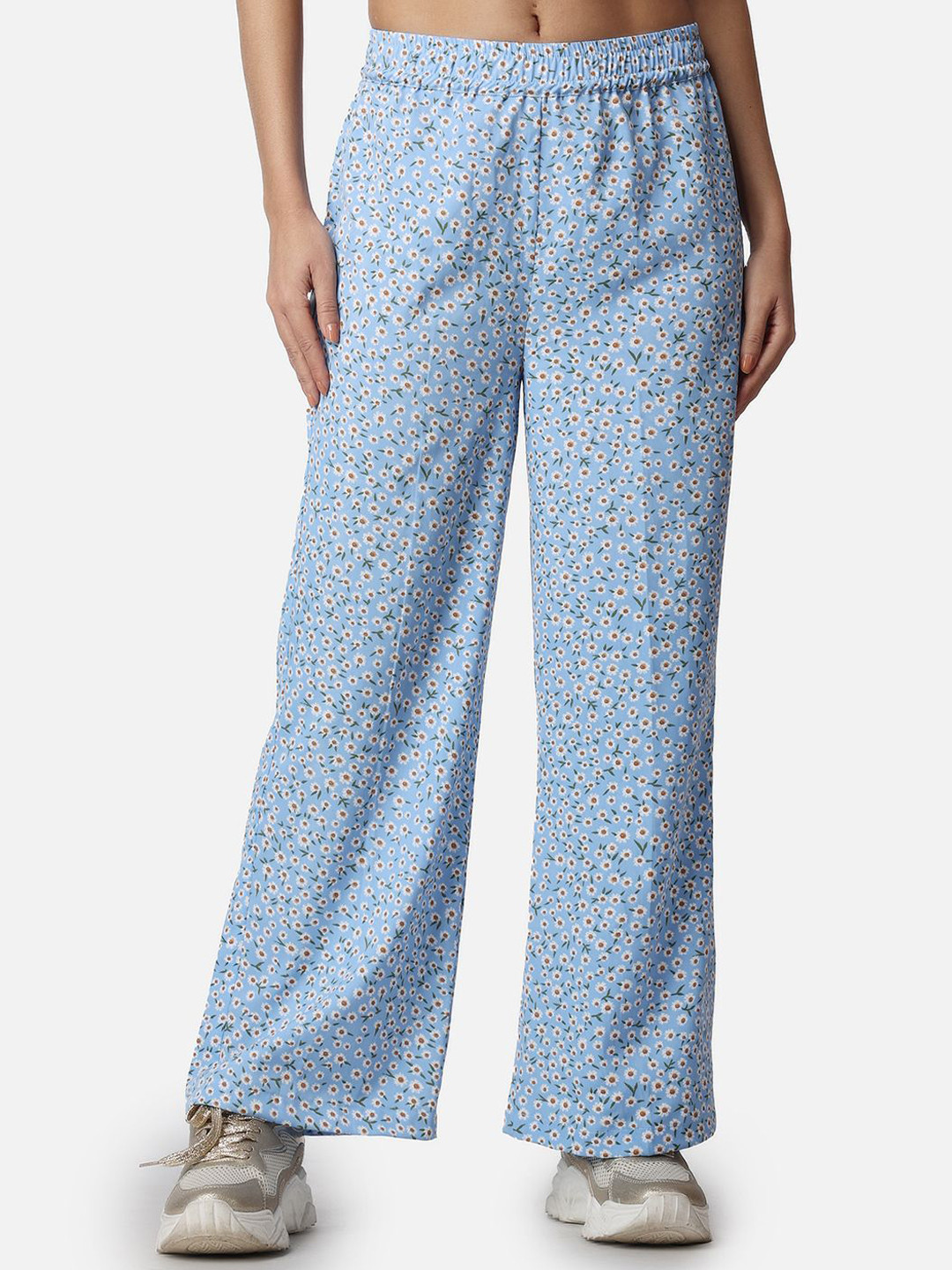 Popwings Women Floral Printed Relaxed Loose Fit Mid-Rise Easy Wash Trousers