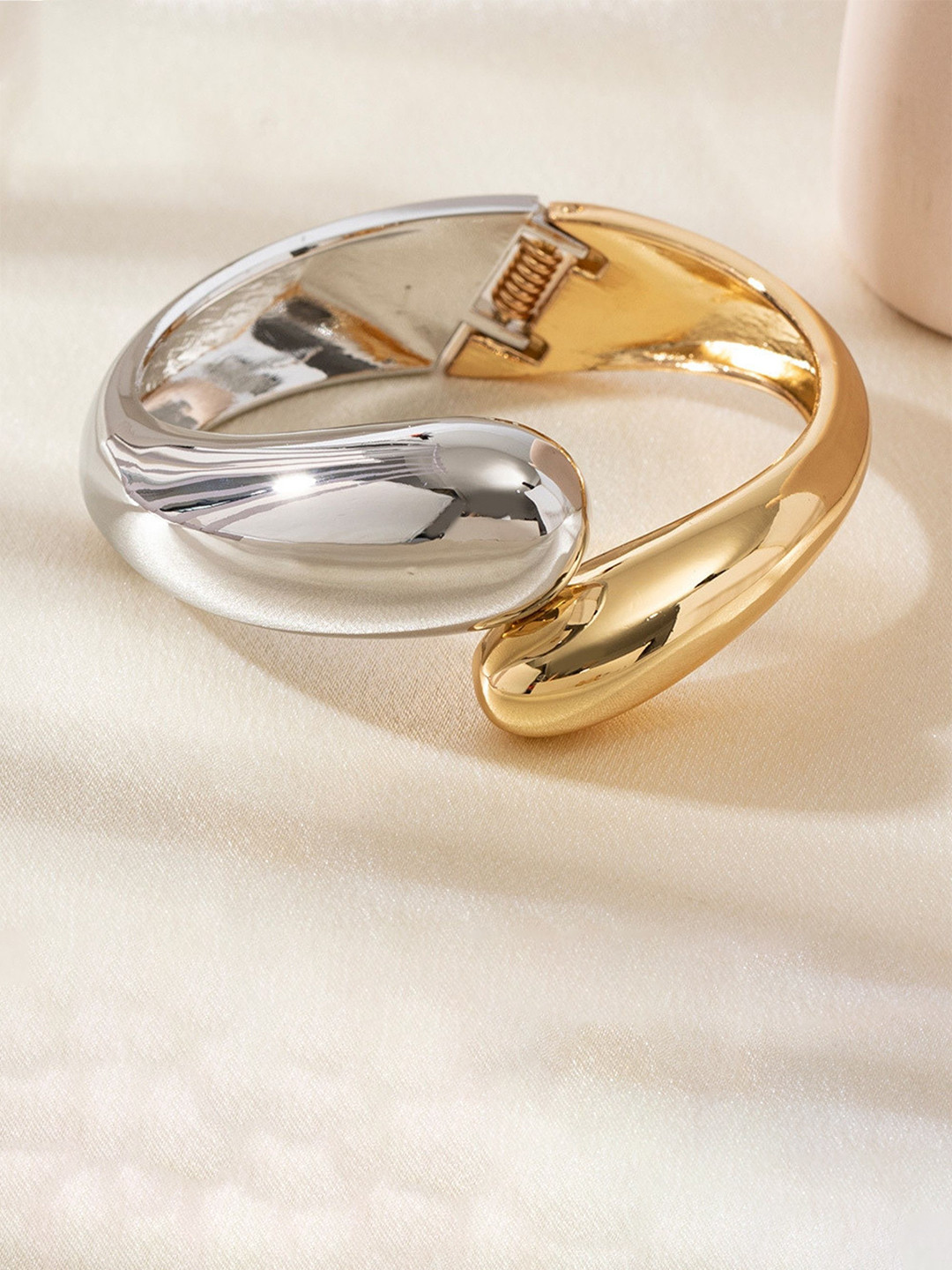 GEHNEY Joy of Jewels Cuff Bracelet