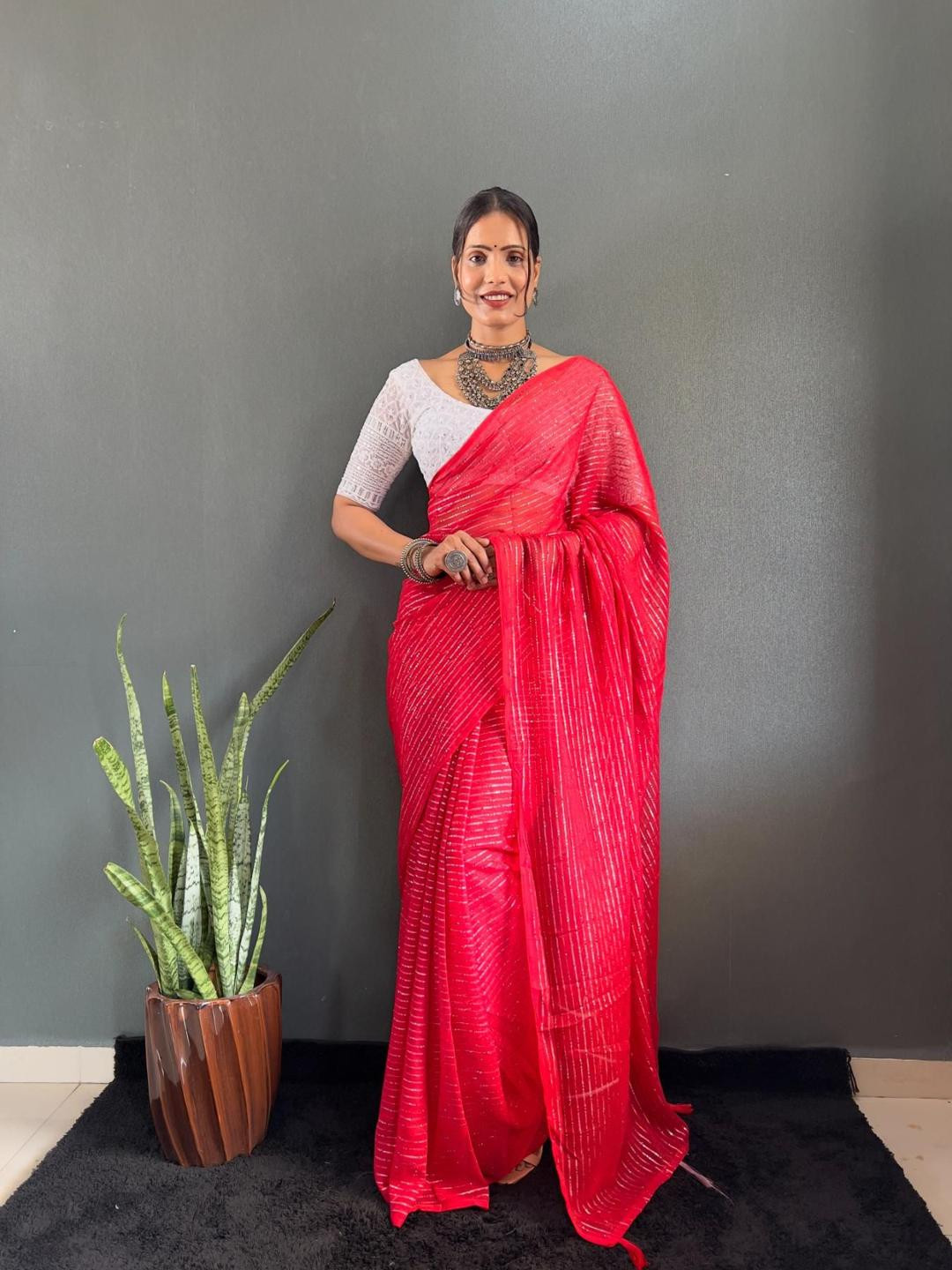 AQUILIQ Red Ombre printed saree with solid border And Chikan Kari blouse Piece