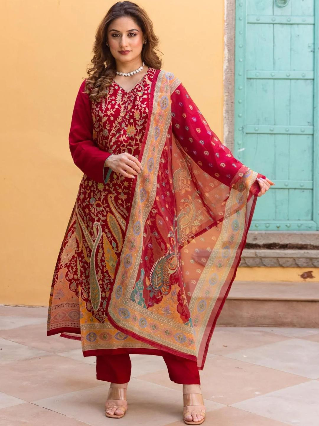 KALINI Women Red Rayon Blend Printed Straight Kurta Set With Dupatta