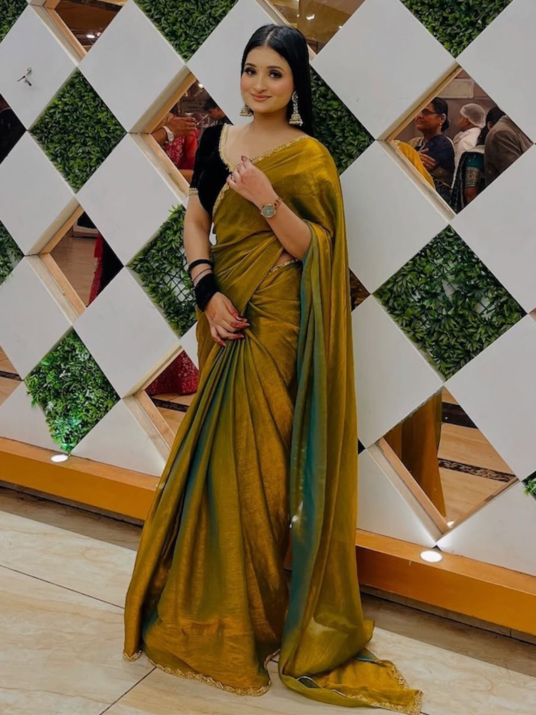 Celeb Styles Tissue Saree With Blouse Piece