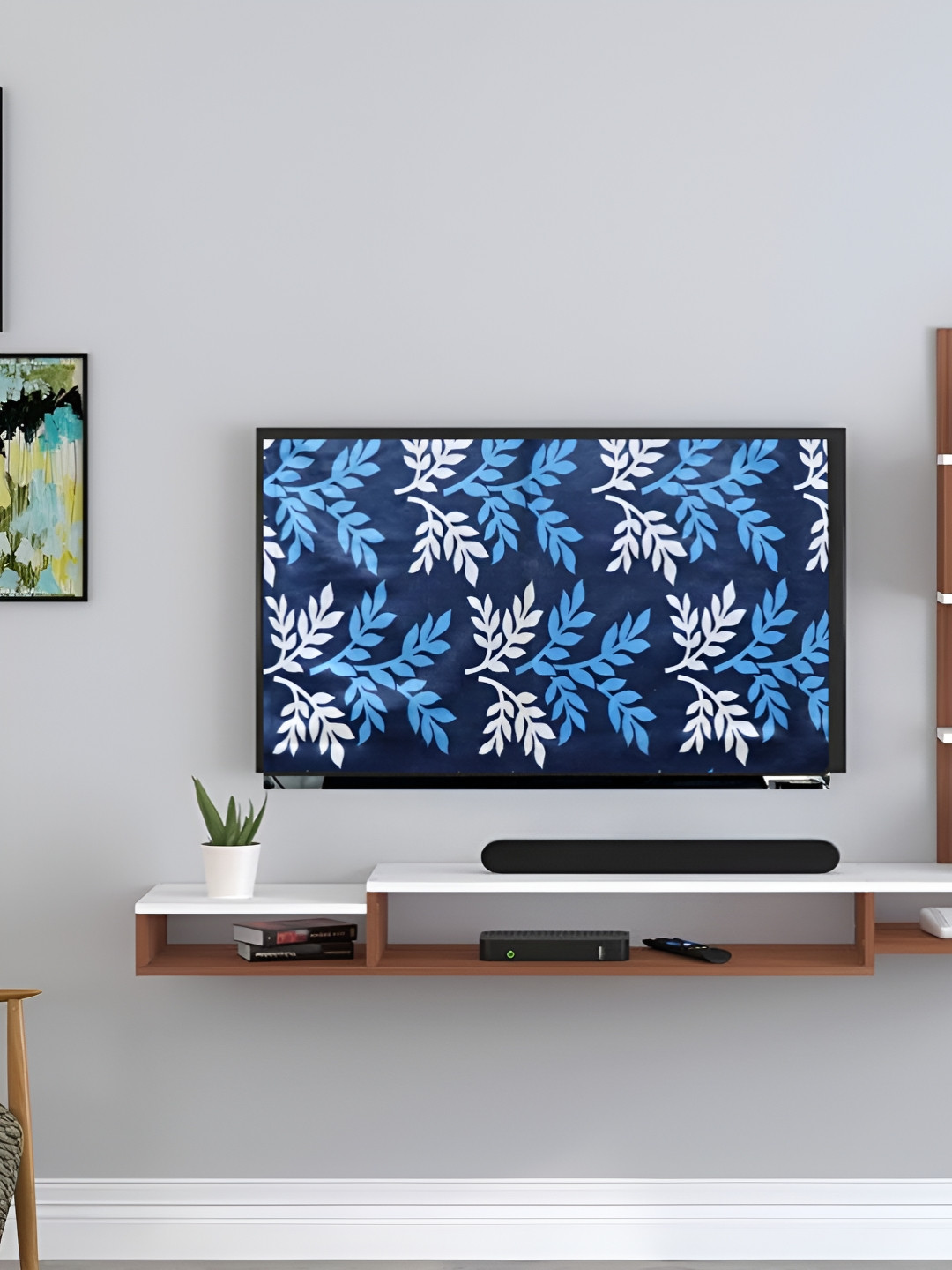 Kalra Magic Blue & White Printed Dustproof & Waterproof 32 Inch Tv Cover