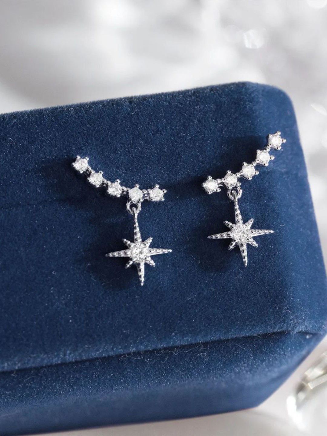 Estailo fashion Silver-Plated Bling Blogger Artificial Stone Star Shaped Studs