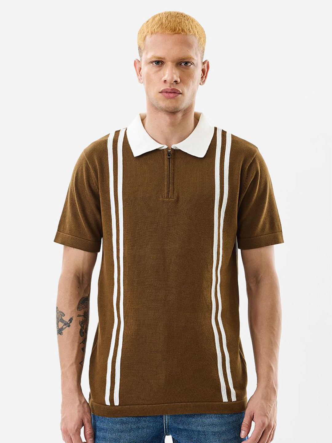 Snitch Men Brown Vertical Stripes T-Shirt