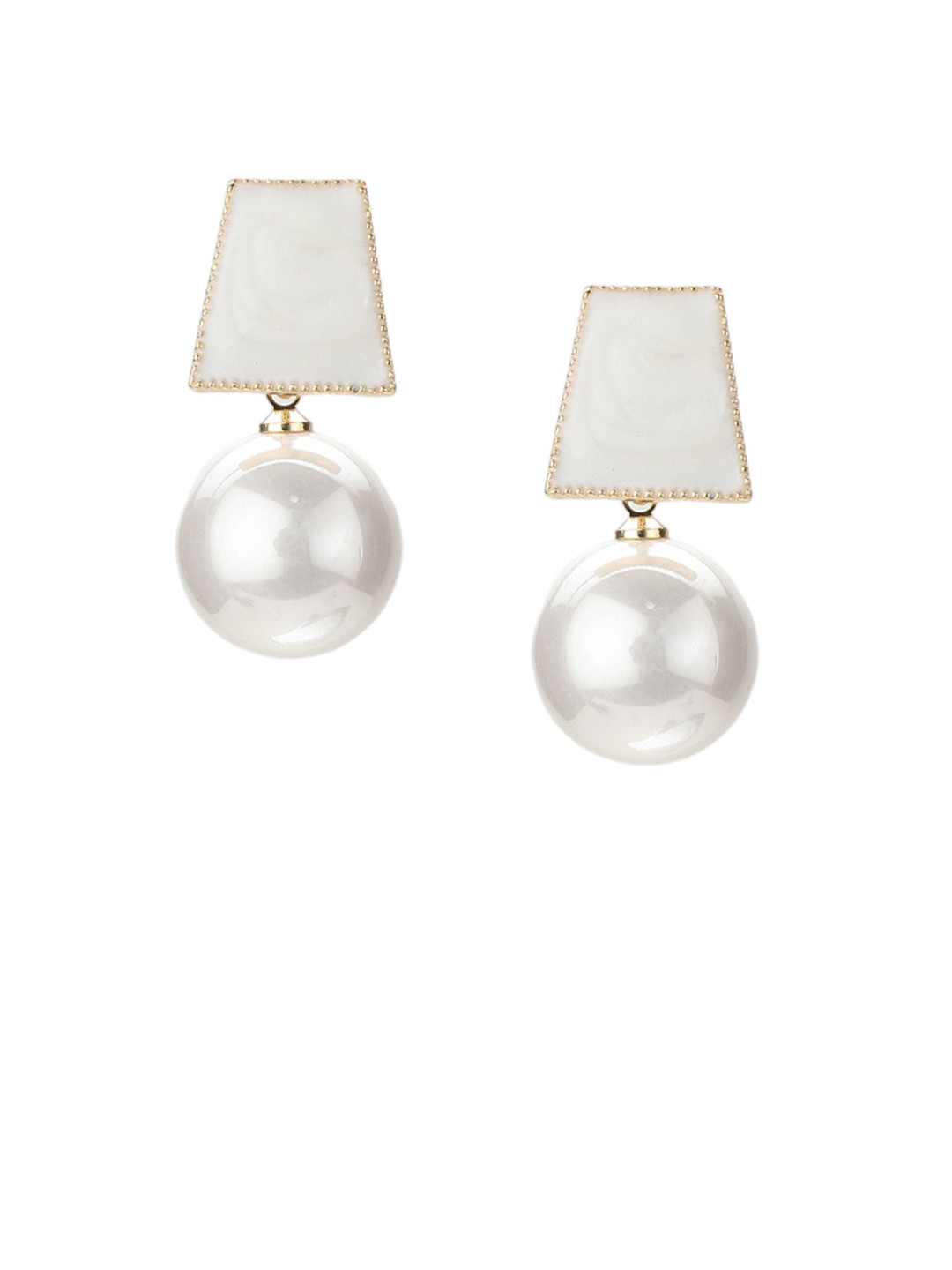 Sparking Dazzle Gold-Plated Pearls Beaded Geometric Shaped Drop Earrings