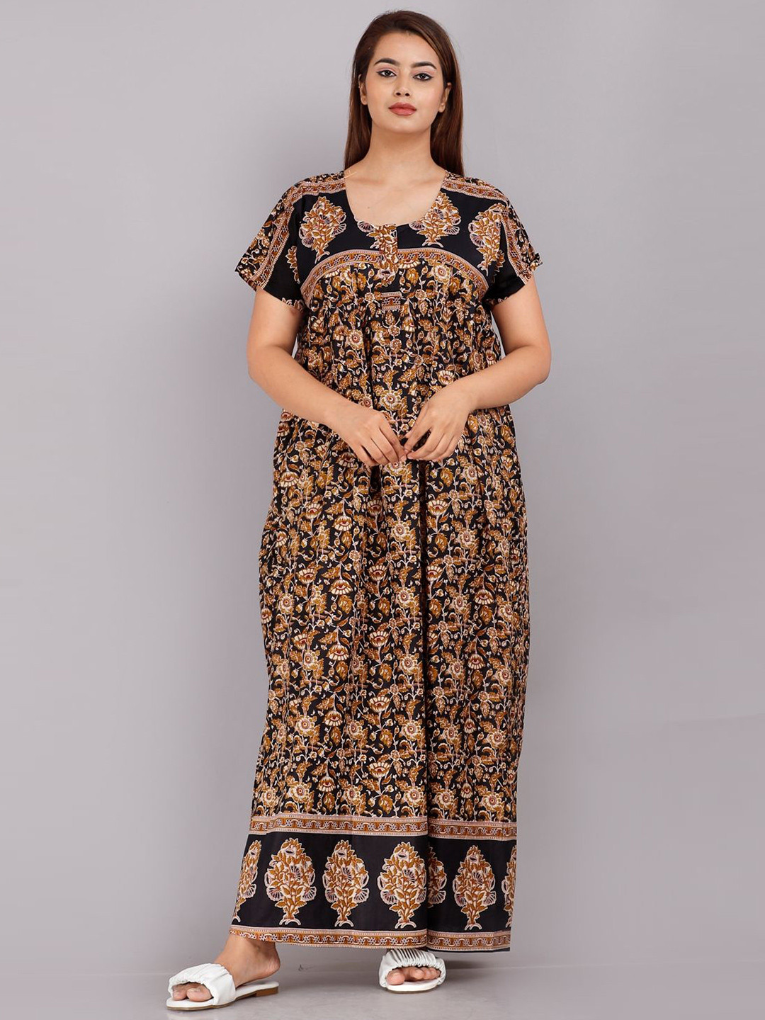 AAKARSHANA CREATION Black Pure Cotton Maxi Printed Nightdress