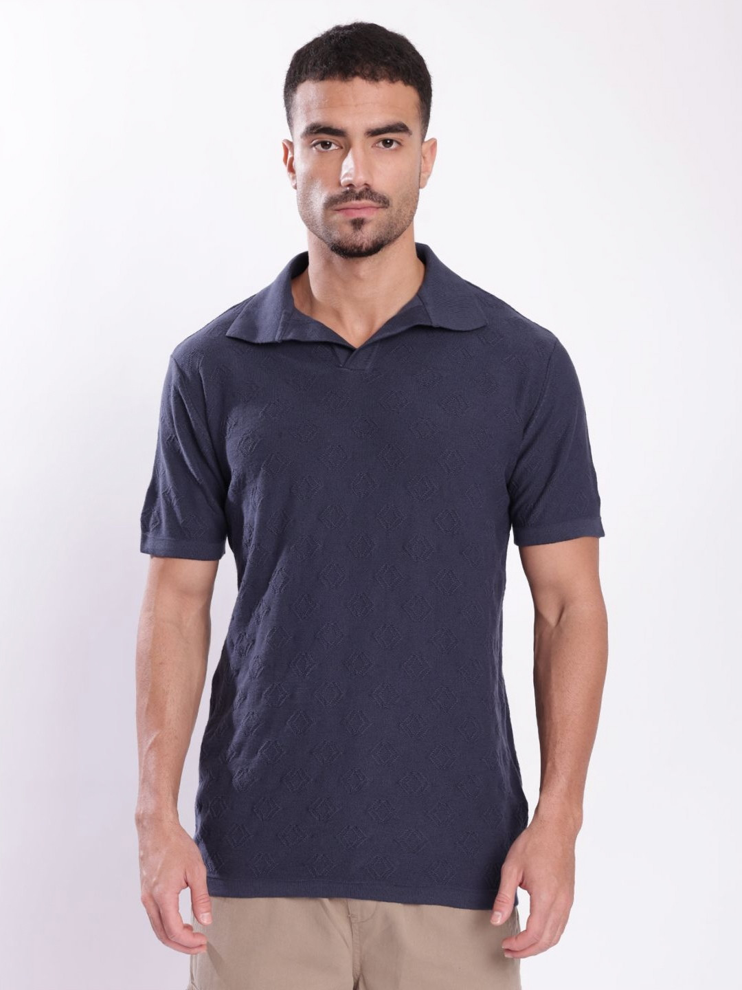Bene Kleed Men Navy Structured Knit Polo Self Design Collar Short Sleeves T-shirt