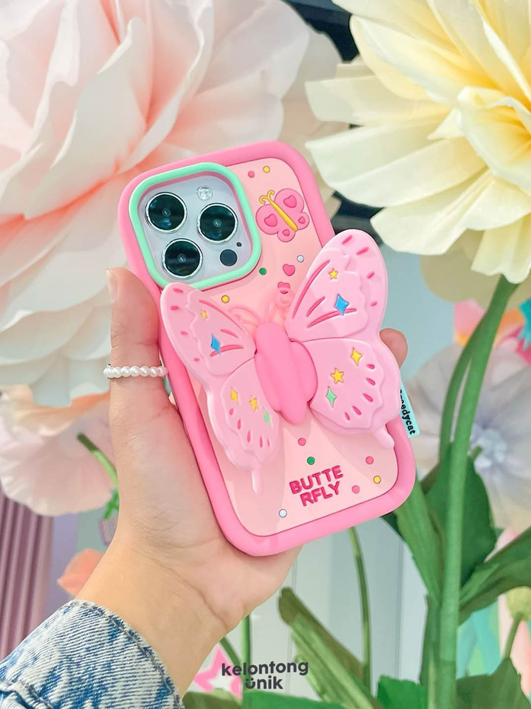 CASE CREATION Women iPhone 16 Real 3D Back Case