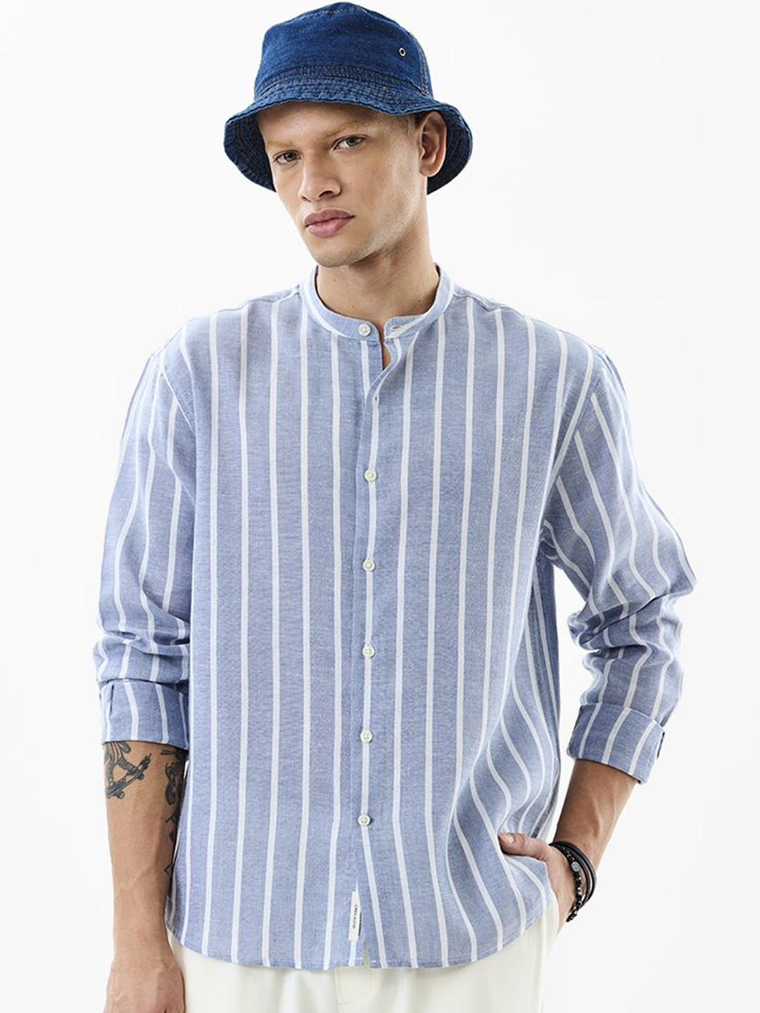 Snitch Men Light Blue Stripes Shirt