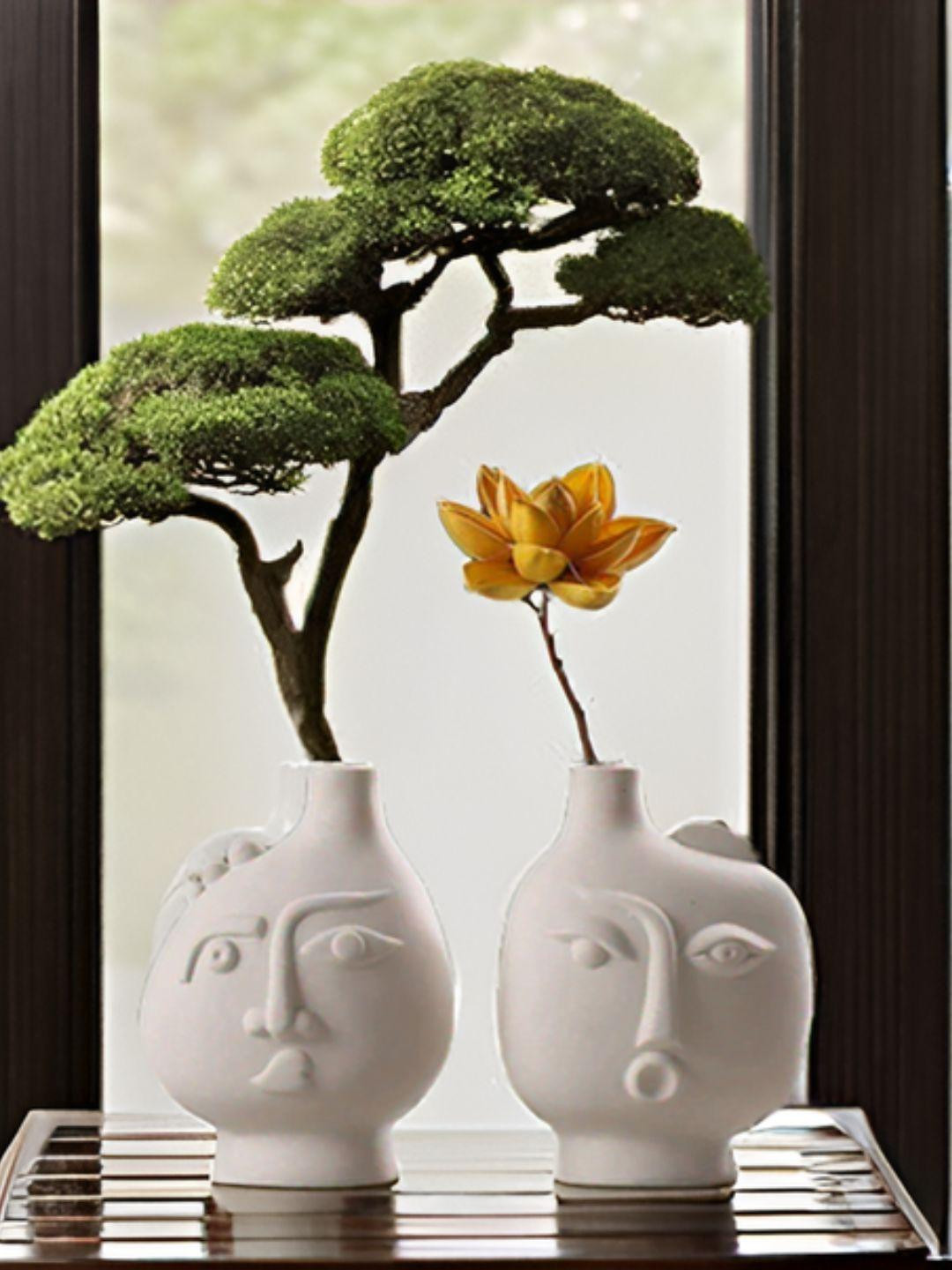 Kraftlik Handicraft Set of 2 White Ceramic Vases